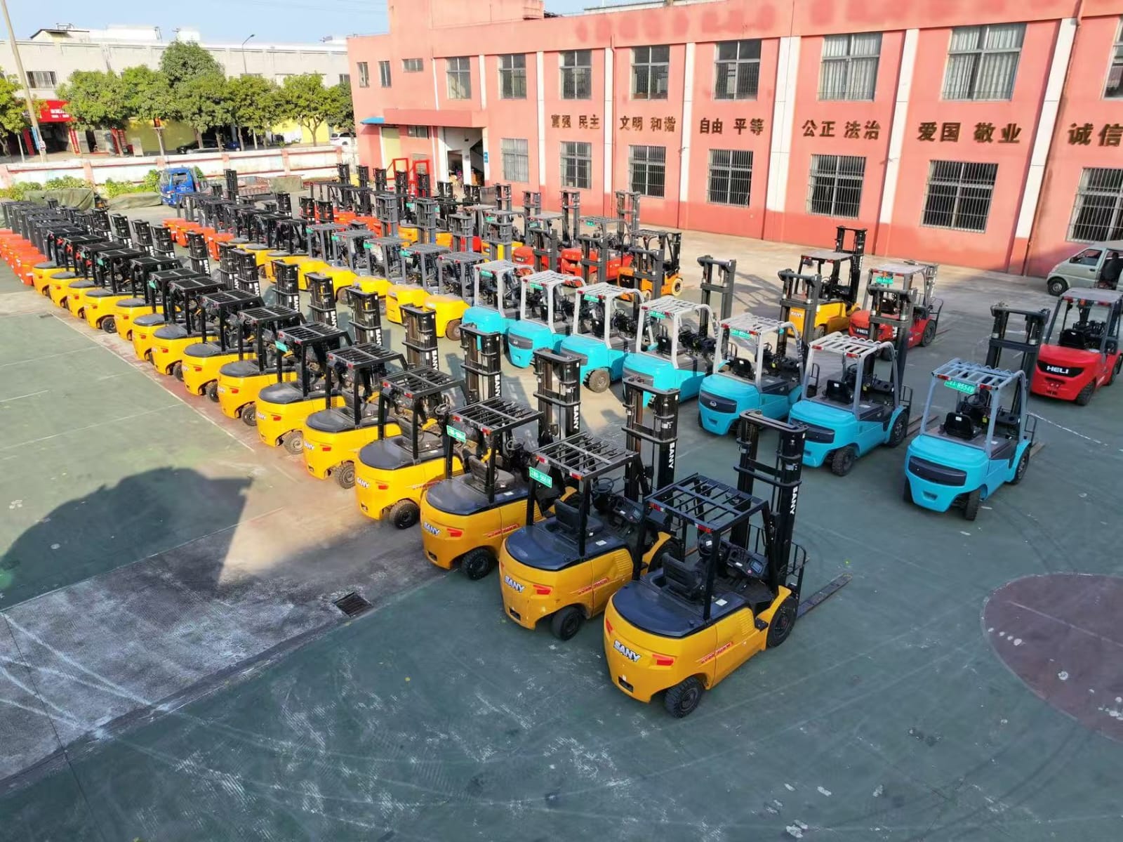 TKIFORCE material handling equipment factory
